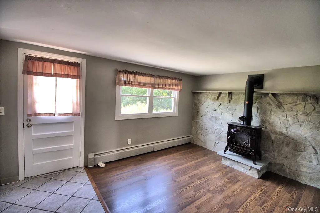 4 Salk Drive Highland NY 12528