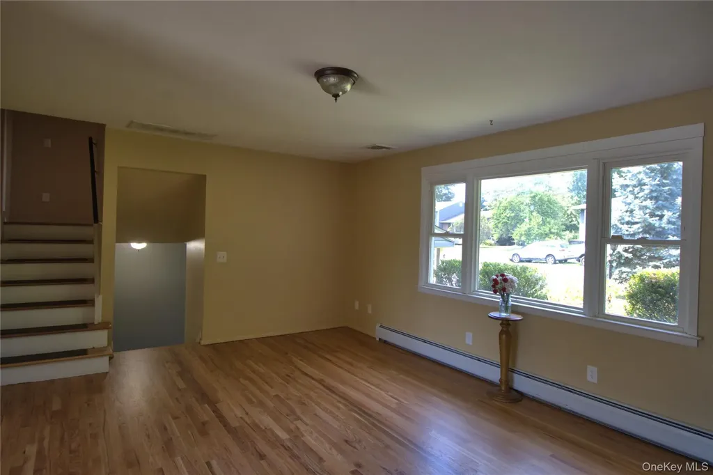 4 Salk Drive Highland NY 12528