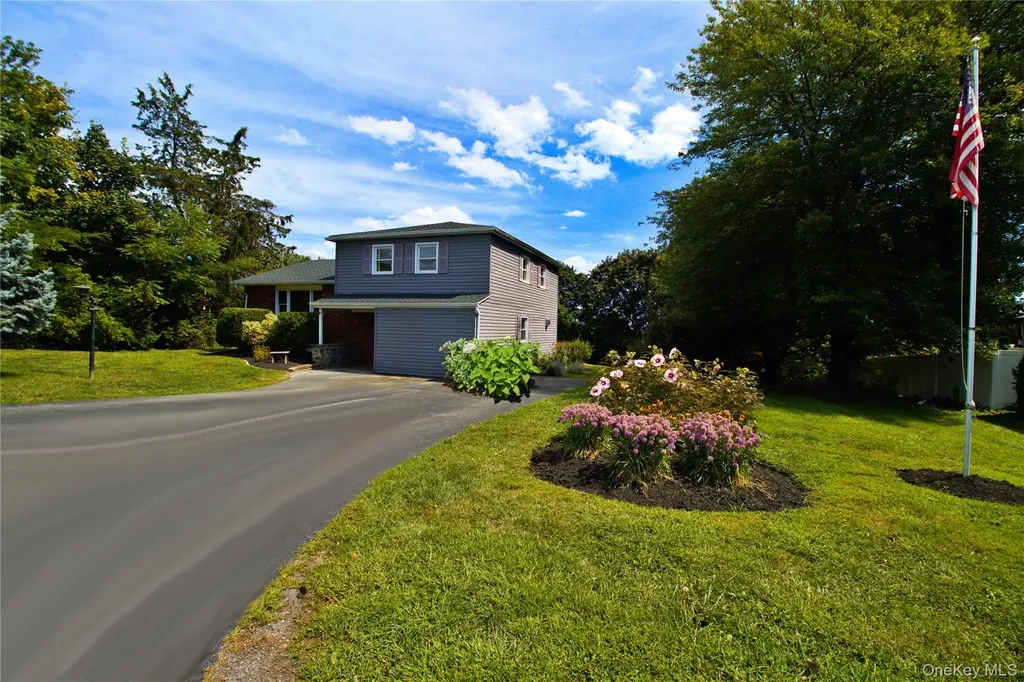 4 Salk Drive Highland NY 12528