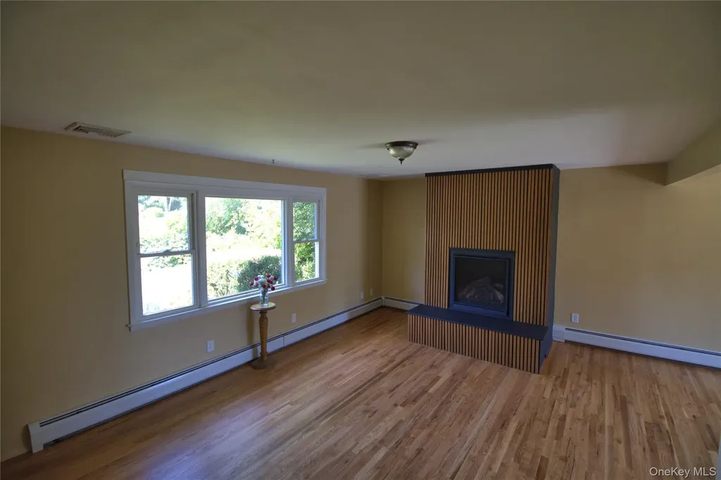 4 Salk Drive Highland NY 12528