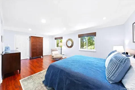 301 Old Cedar Road Hartsdale NY 10530