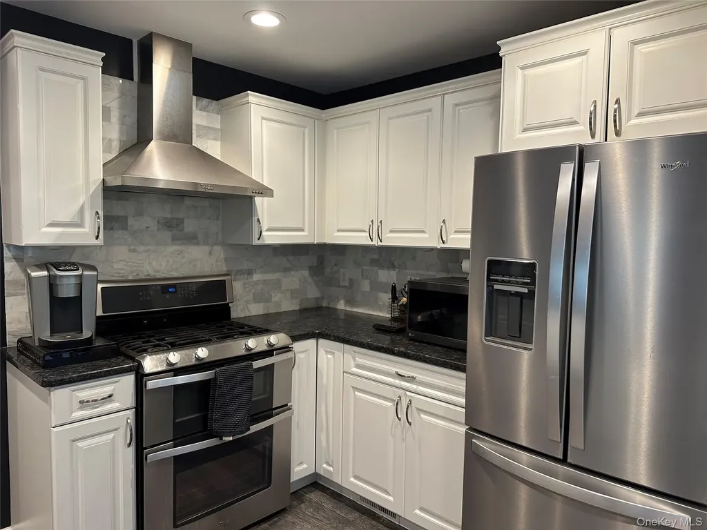 33 Rutland Drive Patterson NY 12563