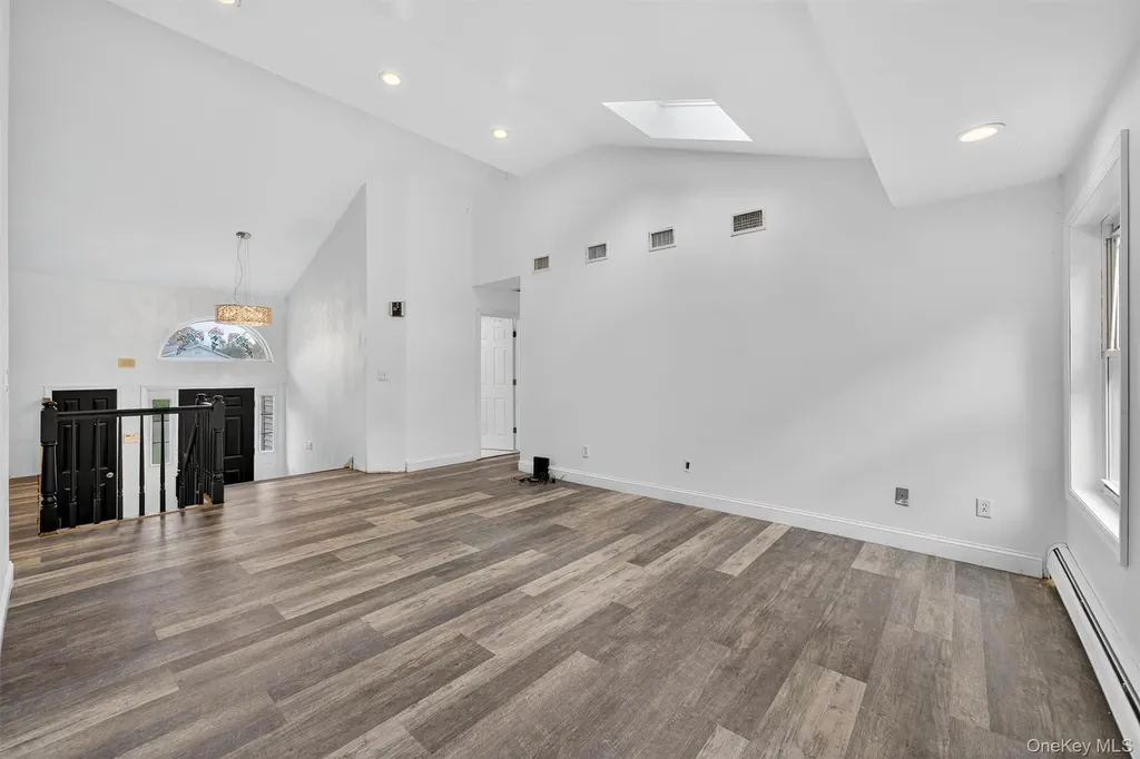 2 Pulver Place Spring Valley NY 10977
