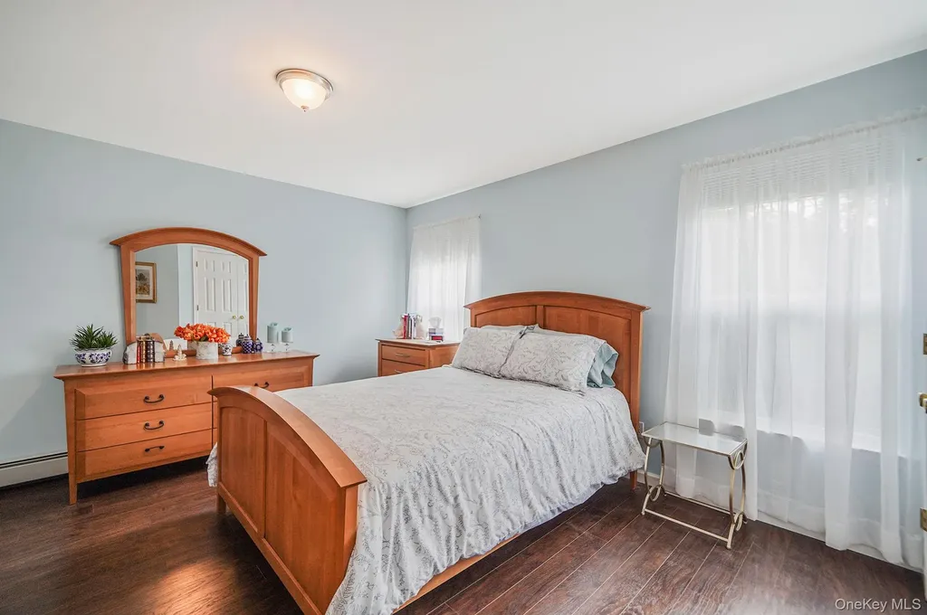 6 Nick Court Yaphank NY 11980