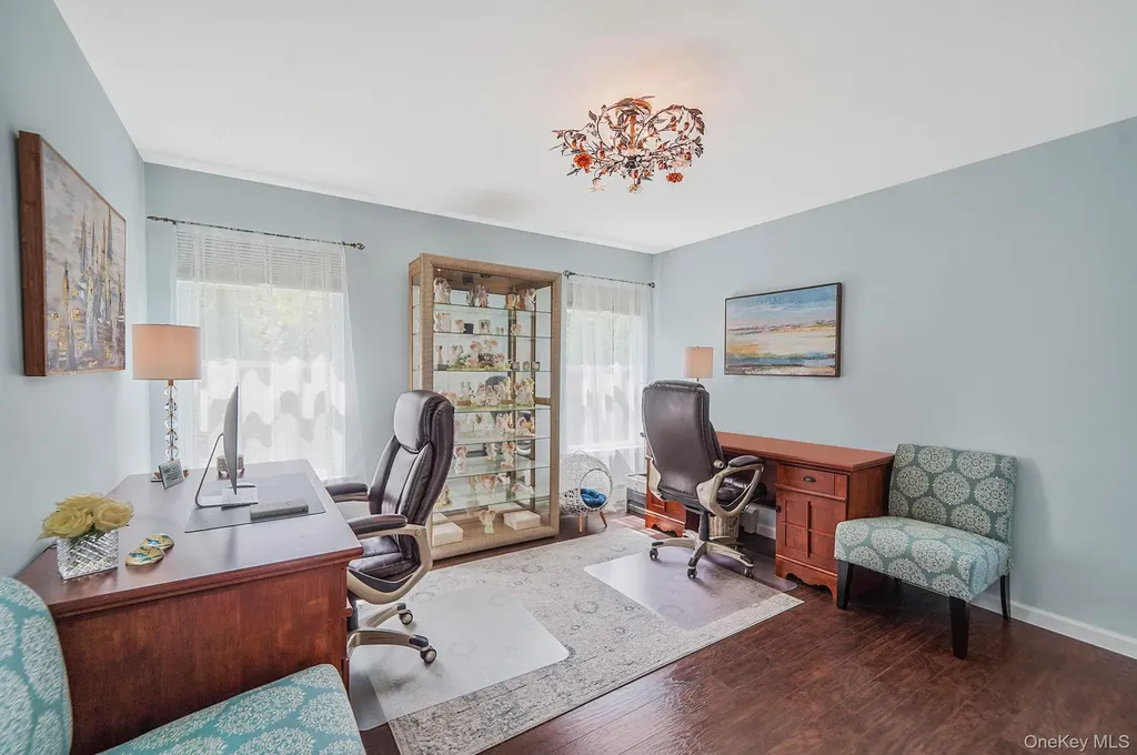 6 Nick Court Yaphank NY 11980