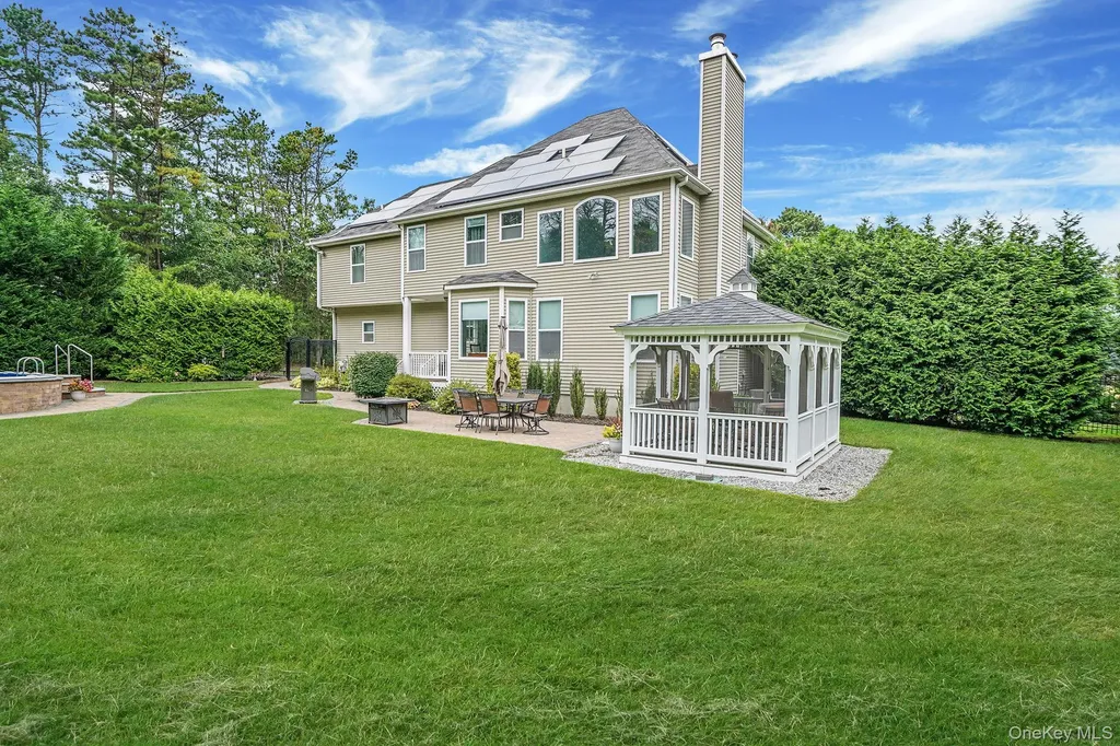 6 Nick Court Yaphank NY 11980