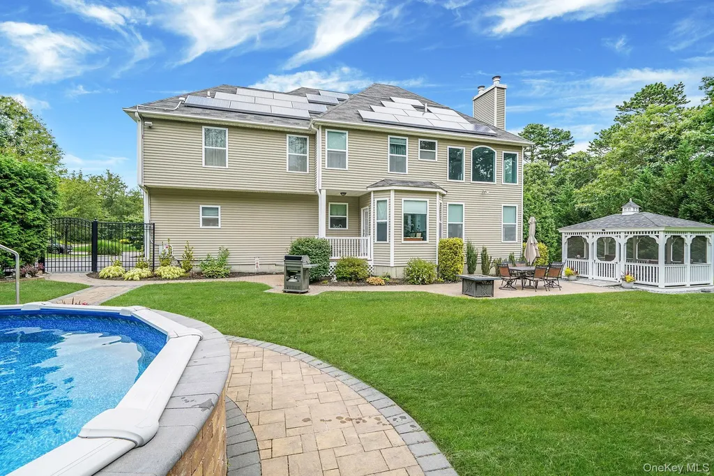 6 Nick Court Yaphank NY 11980
