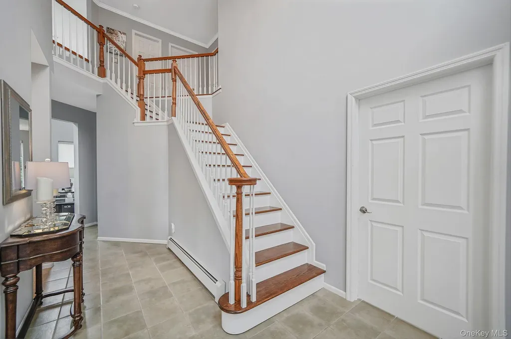 6 Nick Court Yaphank NY 11980