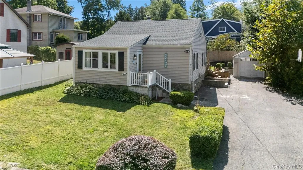 312 Brook Road Mahopac NY 10541