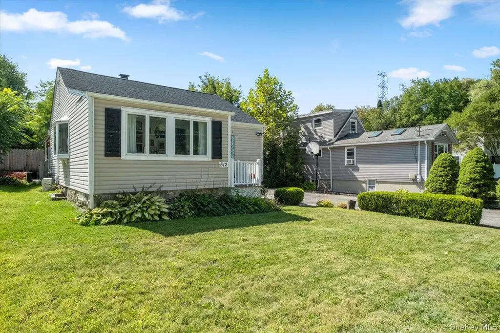 312 Brook Road Mahopac NY 10541