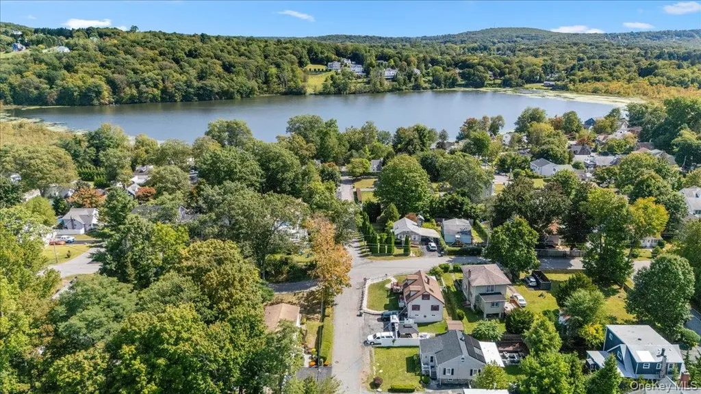 312 Brook Road Mahopac NY 10541