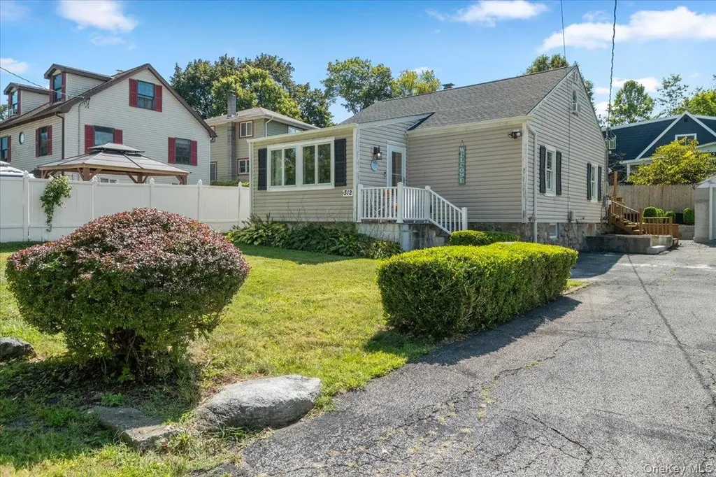 312 Brook Road Mahopac NY 10541