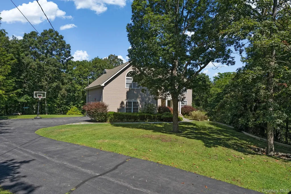 420 Rye Hill Road Monroe NY 10950