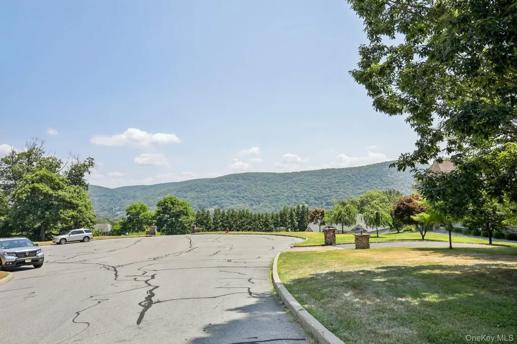4 Deer Run Trail Fort Montgomery NY 10922