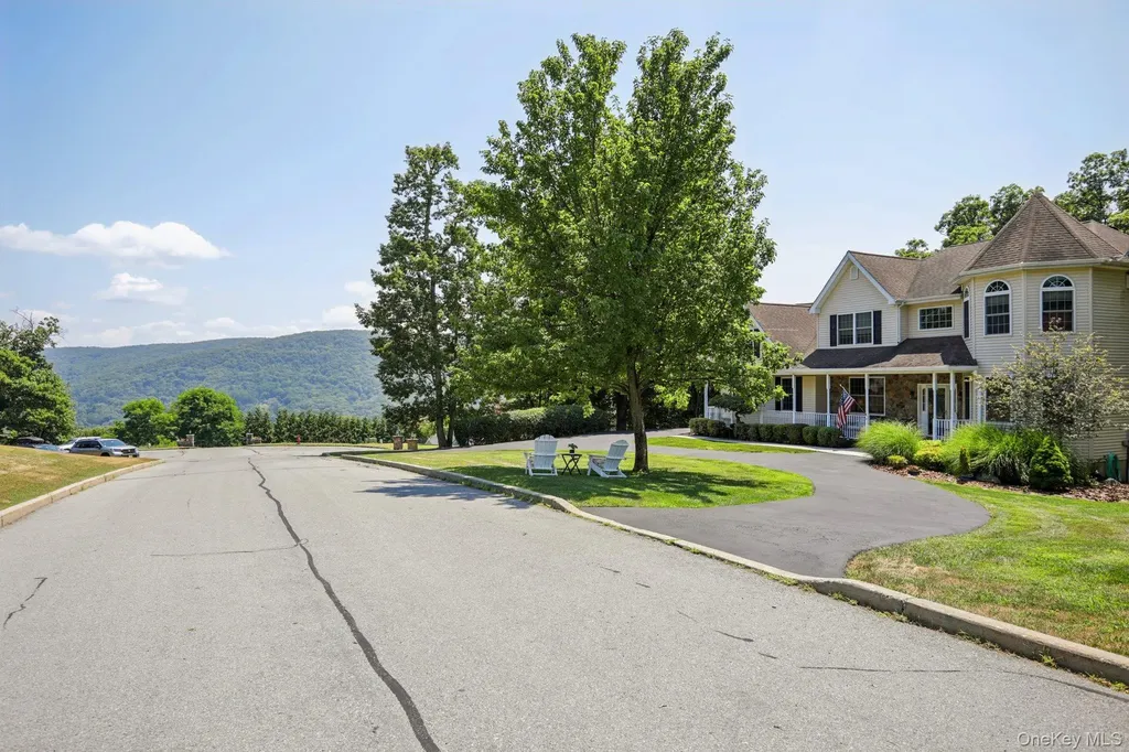 4 Deer Run Trail Fort Montgomery NY 10922