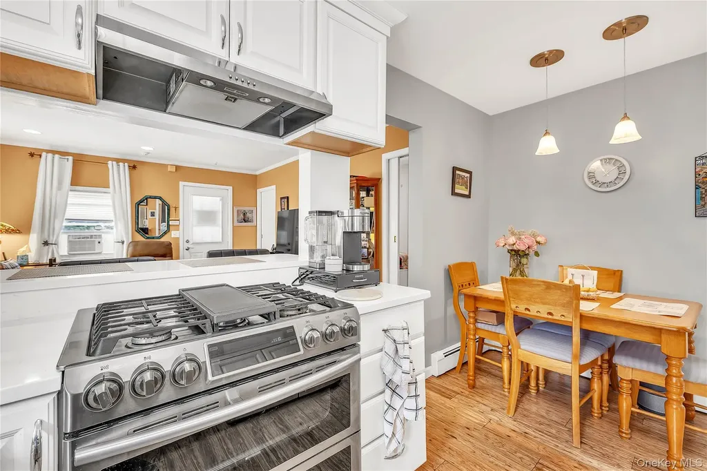 44 Lexington Avenue Patchogue NY 11772