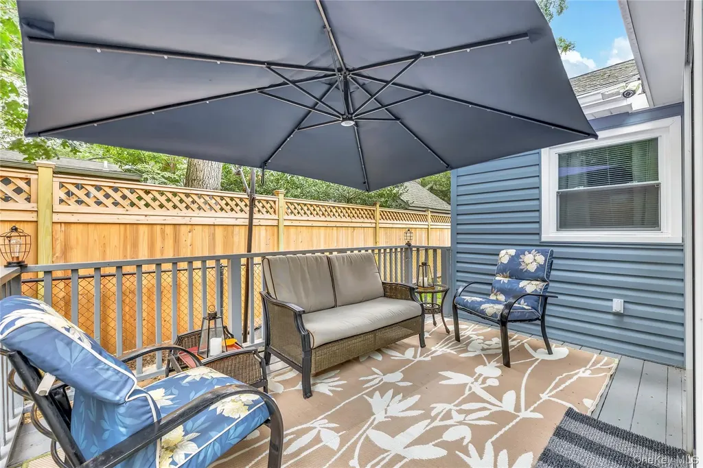 44 Lexington Avenue Patchogue NY 11772