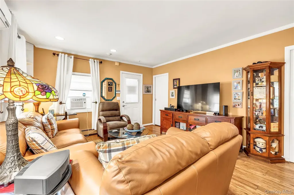44 Lexington Avenue Patchogue NY 11772