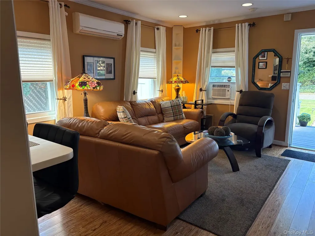 44 Lexington Avenue Patchogue NY 11772