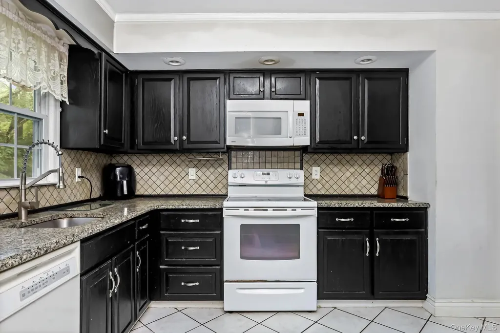12 Juniper Lane Monroe NY 10950