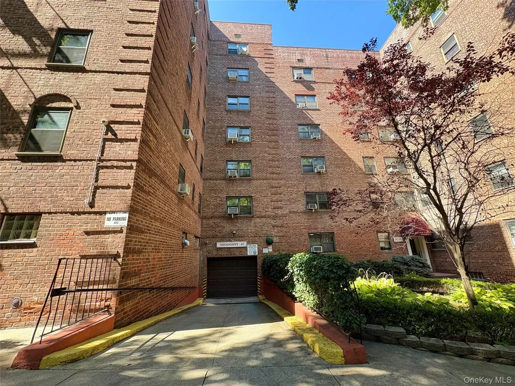102-55 67th Road Forest Hills NY 11375
