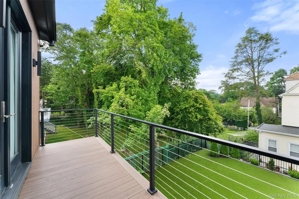 11 Castle Street Bronxville NY 10708