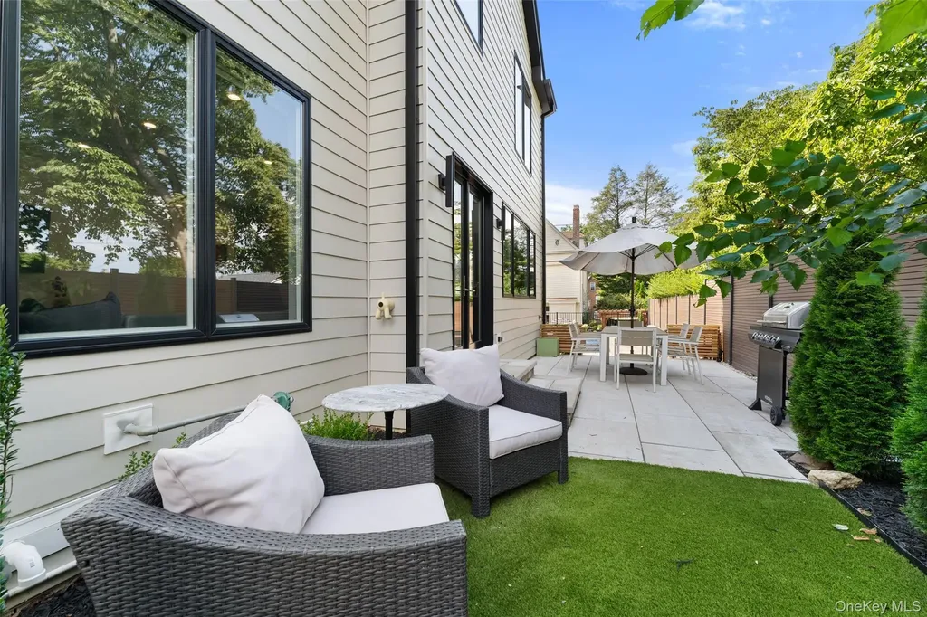 11 Castle Street Bronxville NY 10708