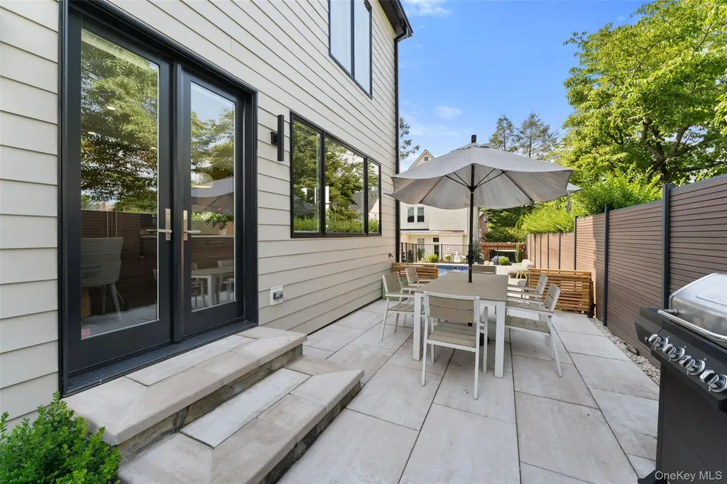 11 Castle Street Bronxville NY 10708