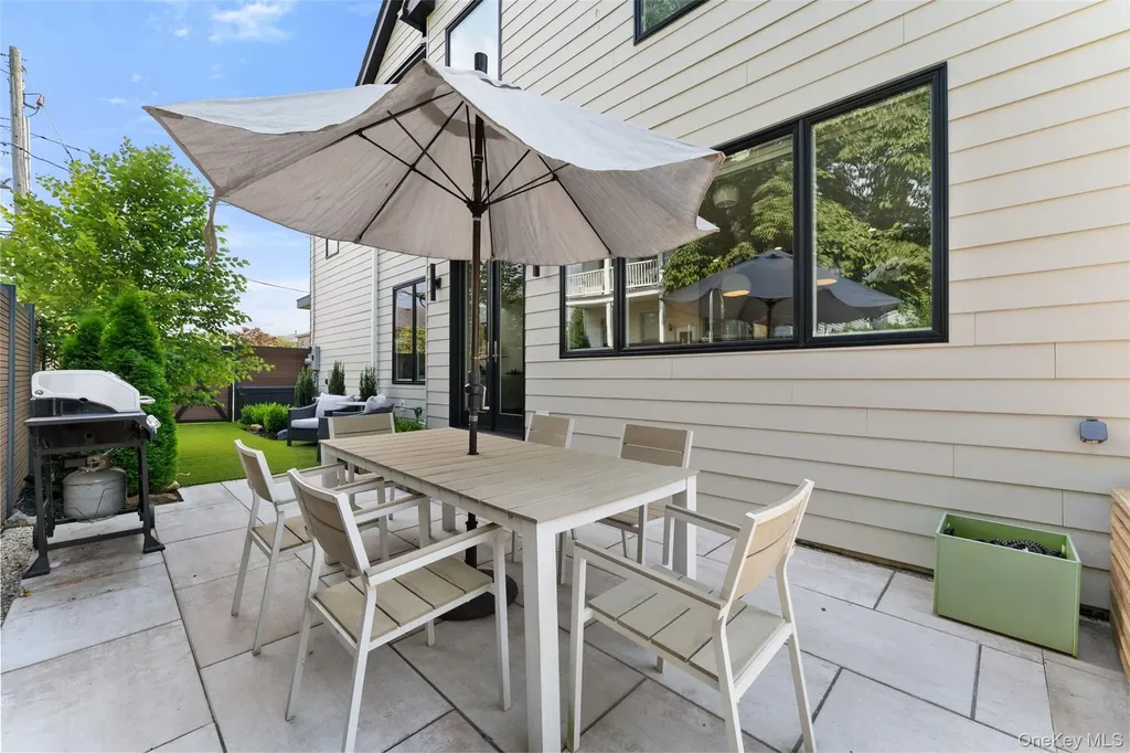 11 Castle Street Bronxville NY 10708