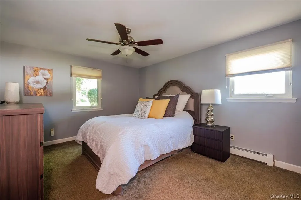 10 Pashen Place Dix Hills NY 11746