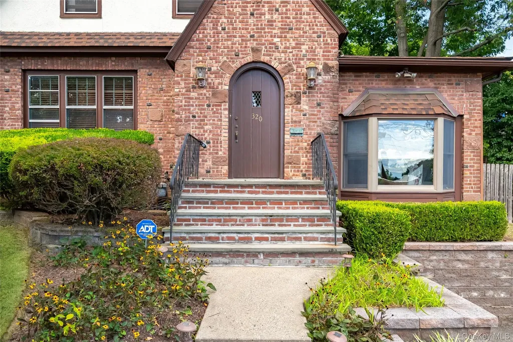 320 S Broadway Nyack NY 10960