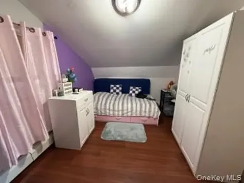 184 Caleb's Path Brentwood NY 11717