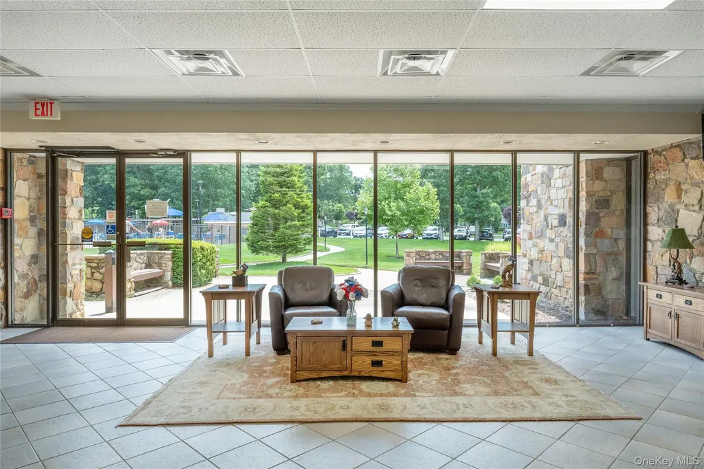 222 Blackpool Court Ridge NY 11961