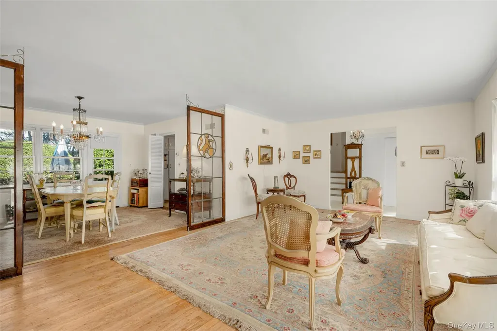 28 Durham Road White Plains NY 10605
