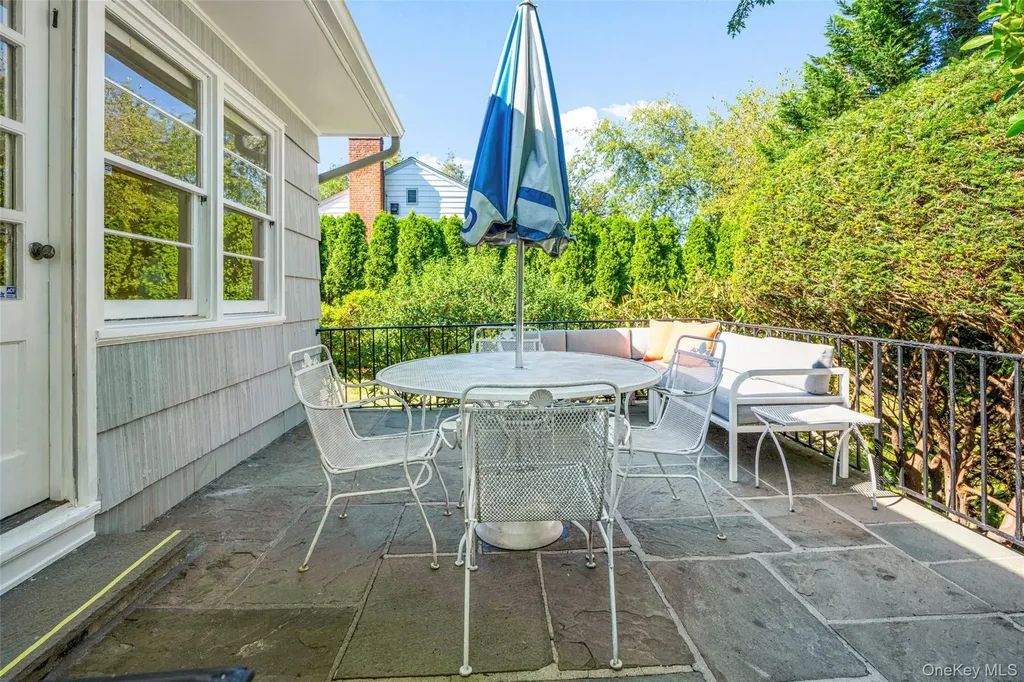 28 Durham Road White Plains NY 10605