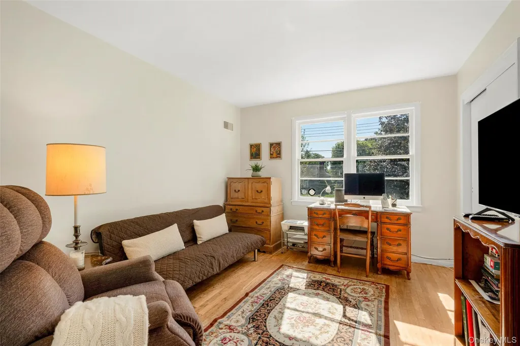 28 Durham Road White Plains NY 10605