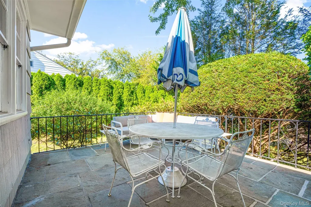 28 Durham Road White Plains NY 10605