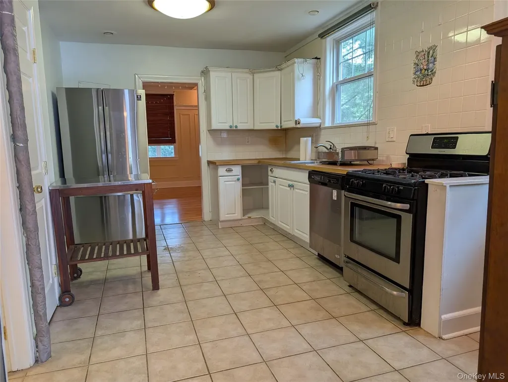 56 Demarest Avenue West Nyack NY 10994