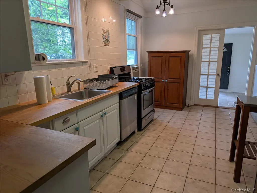 56 Demarest Avenue West Nyack NY 10994