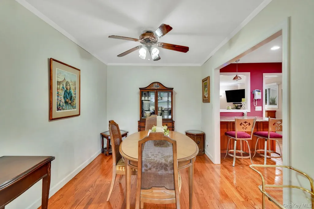 41 Wiltshire Drive Commack NY 11725
