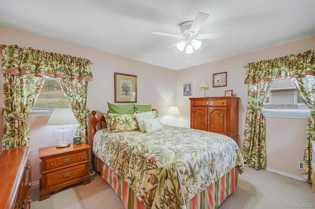 41 Wiltshire Drive Commack NY 11725