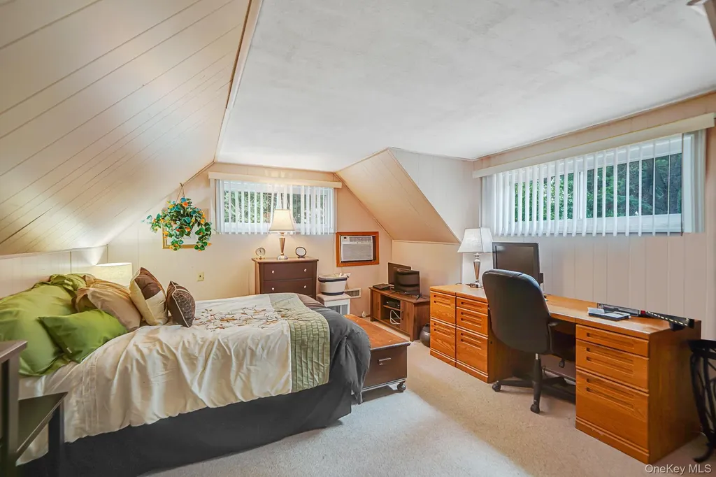 41 Wiltshire Drive Commack NY 11725