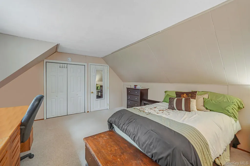 41 Wiltshire Drive Commack NY 11725