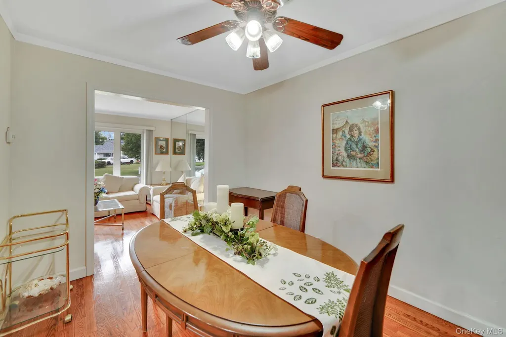41 Wiltshire Drive Commack NY 11725