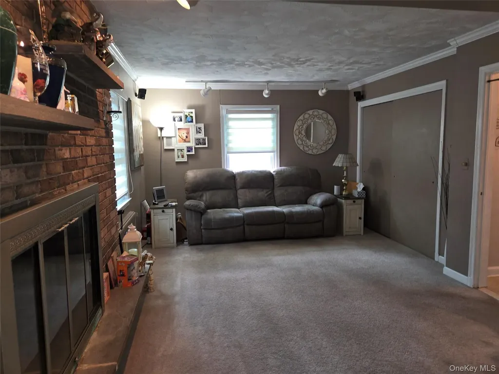 810 Fenimore Road Mamaroneck NY 10543