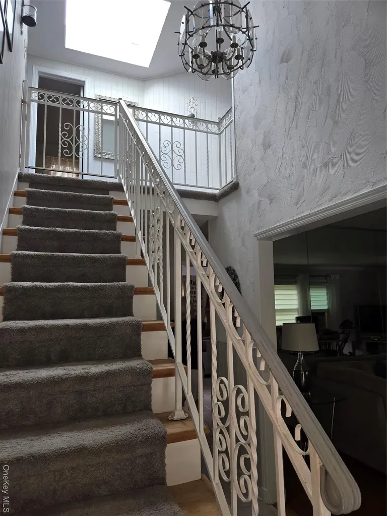 810 Fenimore Road Mamaroneck NY 10543