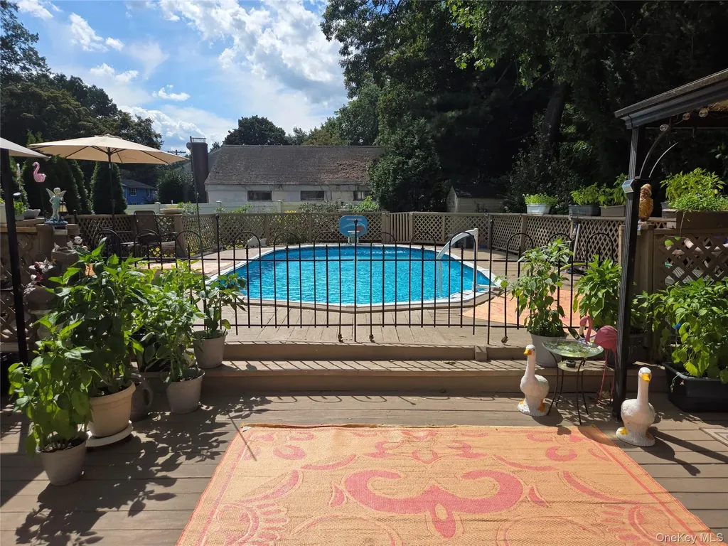 810 Fenimore Road Mamaroneck NY 10543