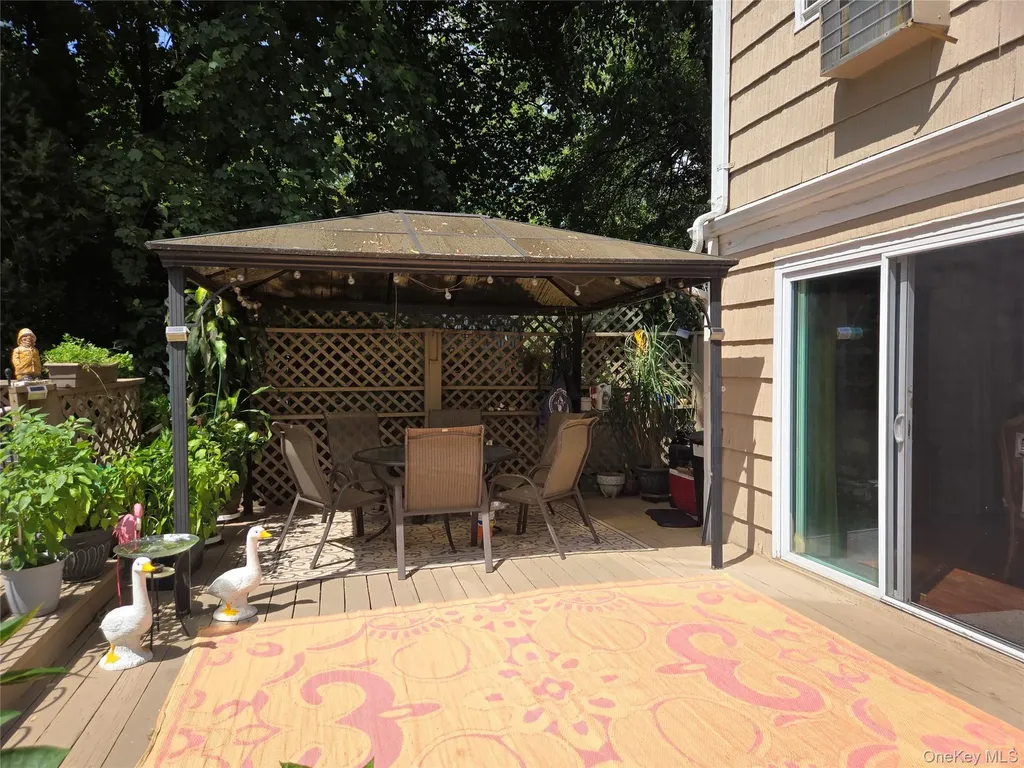 810 Fenimore Road Mamaroneck NY 10543
