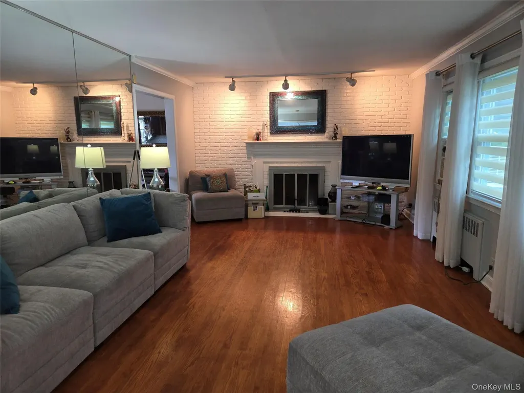 810 Fenimore Road Mamaroneck NY 10543