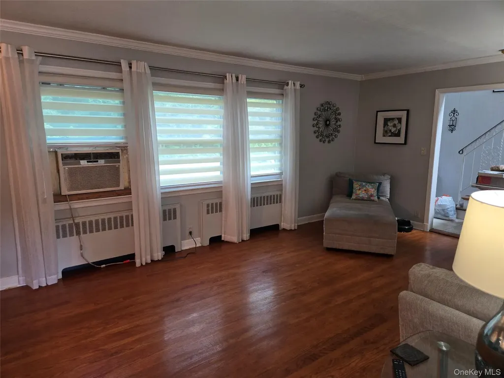 810 Fenimore Road Mamaroneck NY 10543